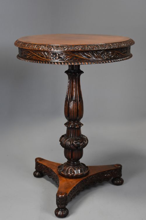 MID 19TH CENTURY ANGLO INDIAN PADOUK CIRCULAR TILT TOP OCCASIONAL TABLE PROBABLY FROM THE BOMBAY REGION - ADDITIONAL PHOTO 2