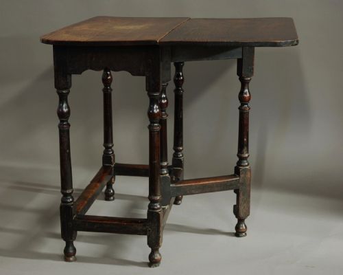 EXTREMELY RARE LATE 17TH CENTURY OAK ASH GATELEG SIDE TABLE OF SMALL PROPORTIONS IN ORIGINAL UNTOUCHED CONDITION - ADDITIONAL PHOTO 6