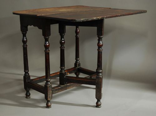 EXTREMELY RARE LATE 17TH CENTURY OAK ASH GATELEG SIDE TABLE OF SMALL PROPORTIONS IN ORIGINAL UNTOUCHED CONDITION - ADDITIONAL PHOTO 7