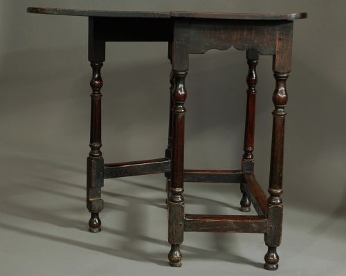 EXTREMELY RARE LATE 17TH CENTURY OAK ASH GATELEG SIDE TABLE OF SMALL PROPORTIONS IN ORIGINAL UNTOUCHED CONDITION - ADDITIONAL PHOTO 8
