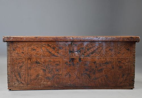 EARLY 17TH CENTURY NORTH ITALIAN CYPRESS WOOD CHEST OF SUPERB ORIGINAL PATINA - ADDITIONAL PHOTO 2