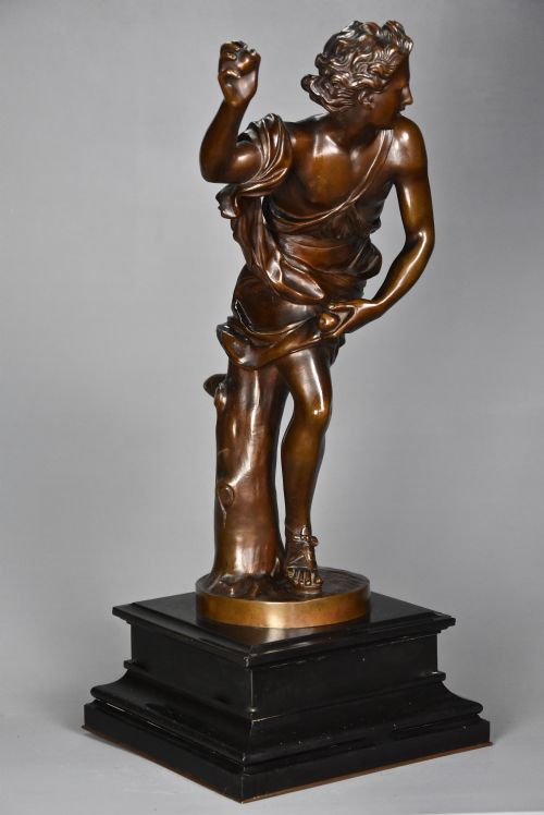 LARGE LATE 19TH CENTURY BRONZE FIGURE OF HIPPOMENES SIGNED 'BARBEDIENNE' AFTER AN ORIGINAL BY COUSTOU - ADDITIONAL PHOTO 6
