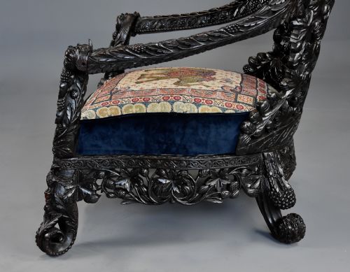 RARE HIGHLY DECORATIVE MID 19TH CENTURY INDIAN CARVED BLACKWOOD ARMCHAIR OF SUPERB QUALITY - ADDITIONAL PHOTO 9