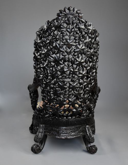RARE HIGHLY DECORATIVE MID 19TH CENTURY INDIAN CARVED BLACKWOOD ARMCHAIR OF SUPERB QUALITY - ADDITIONAL PHOTO 12