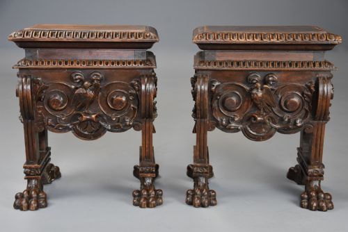 FINE PAIR OF MID 18TH CENTURY ITALIAN CARVED WALNUT STOOLS IN THE 16TH CENTURY STYLE - ADDITIONAL PHOTO 3