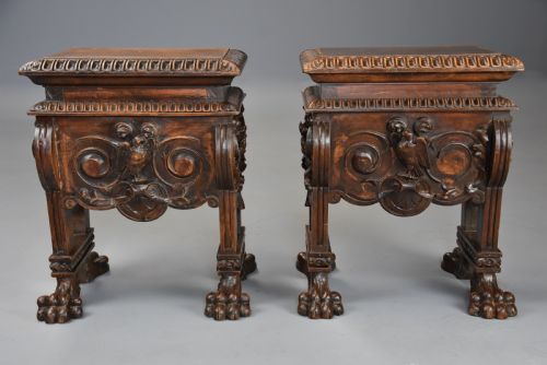 FINE PAIR OF MID 18TH CENTURY ITALIAN CARVED WALNUT STOOLS IN THE 16TH CENTURY STYLE - ADDITIONAL PHOTO 9