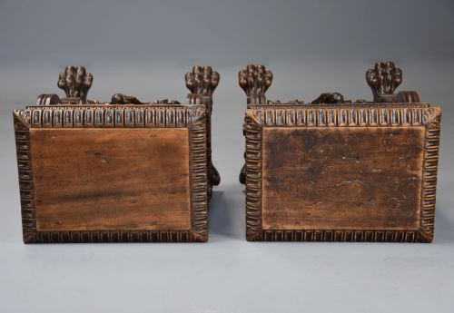 FINE PAIR OF MID 18TH CENTURY ITALIAN CARVED WALNUT STOOLS IN THE 16TH CENTURY STYLE - ADDITIONAL PHOTO 12