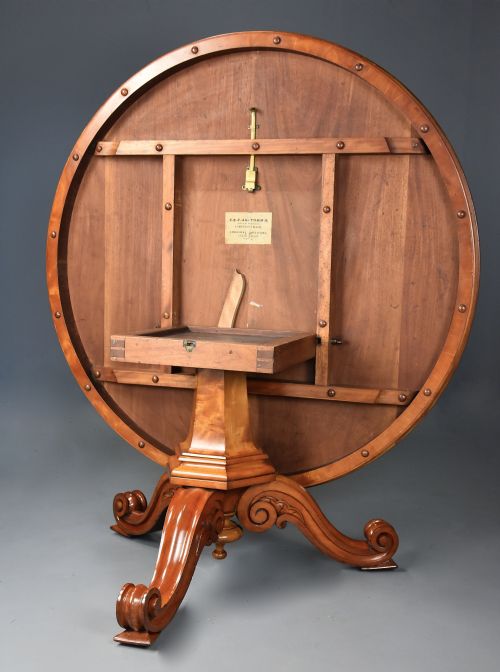 RARE MID 19TH CENTURY FINELY FIGURED SATIN BIRCH TILT TOP BREAKFAST TABLE - ADDITIONAL PHOTO 12