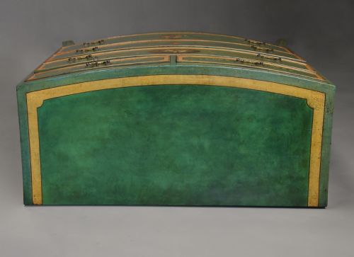 SUPERB QUALITY EARLY 20TH CENTURY UNIQUE HAND PAINTED BEDROOM SUITE IN THE GEORGE III STYLE - ADDITIONAL PHOTO 11