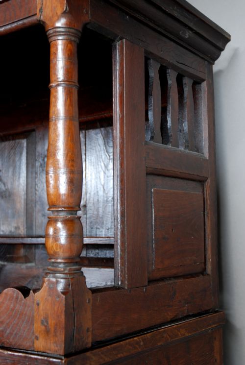 MID 18TH CENTURY WELSH OAK CWPWRDD TRIDARN OF SUPERB PATINA PROBABLY FROM THE SNOWDONIA REGION - ADDITIONAL PHOTO 12