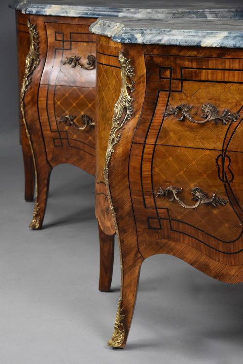PAIR OF HIGHLY DECORATIVE EARLY 20TH CENTURY FRENCH KINGWOOD BOMBE COMMODES - ADDITIONAL PHOTO 10