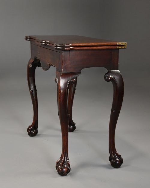 RARE SOPHISTICATED 18TH CENTURY IRISH AMERICAN BLACK WALNUT TEA TABLE OF SUPERB PATINA WITH UNUSUAL INLAID BIRD DESIGN - ADDITIONAL PHOTO 6