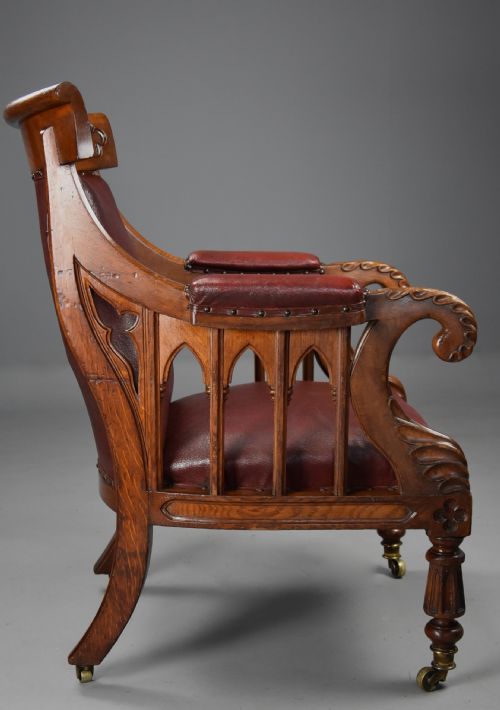 EXCEPTIONAL 19TH CENTURY GOTHIC REVIVAL OAK LIBRARY ARMCHAIR OF GENEROUS PROPORTIONS - ADDITIONAL PHOTO 9
