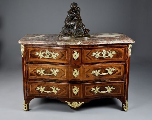 EXCEPTIONAL 18TH CENTURY FRENCH RGENCE ROSEWOOD SERPENTINE COMMODE WITH ORIGINAL MARBLE TOP - ADDITIONAL PHOTO 4