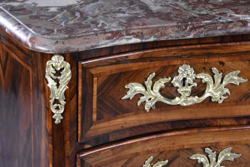 EXCEPTIONAL 18TH CENTURY FRENCH RGENCE ROSEWOOD SERPENTINE COMMODE WITH ORIGINAL MARBLE TOP - ADDITIONAL PHOTO 8