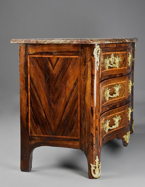 EXCEPTIONAL 18TH CENTURY FRENCH RGENCE ROSEWOOD SERPENTINE COMMODE WITH ORIGINAL MARBLE TOP - ADDITIONAL PHOTO 9