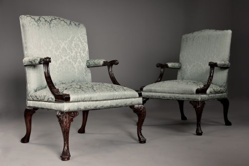 PAIR OF FINE QUALITY EARLY 20THC MAHOGANY GAINSBOROUGH ARMCHAIRS IN THE GEORGE II STYLE - ADDITIONAL PHOTO 1