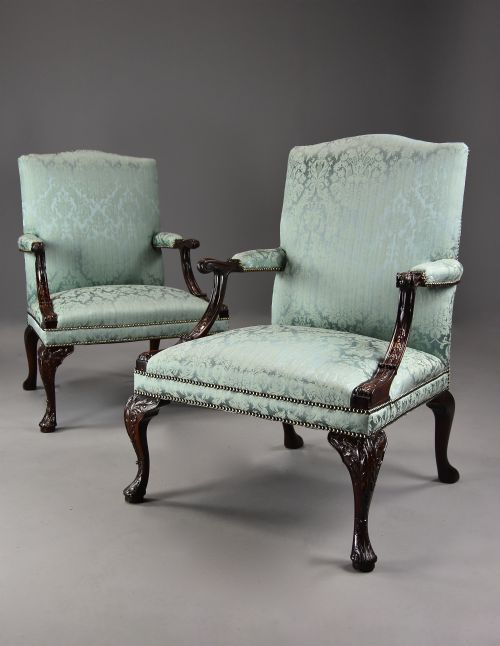 PAIR OF FINE QUALITY EARLY 20THC MAHOGANY GAINSBOROUGH ARMCHAIRS IN THE GEORGE II STYLE - ADDITIONAL PHOTO 3