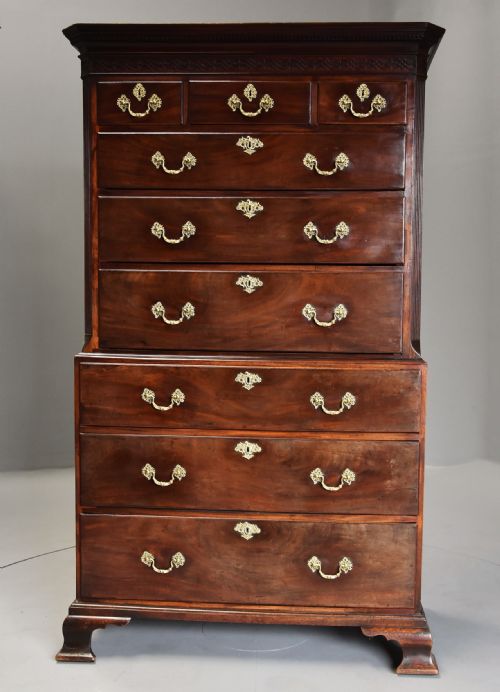 EXCELLENT QUALITY MID 18TH CENTURY MAHOGANY CHEST ON CHEST WITH SUPERB ORIGINAL PATINA - ADDITIONAL PHOTO 1