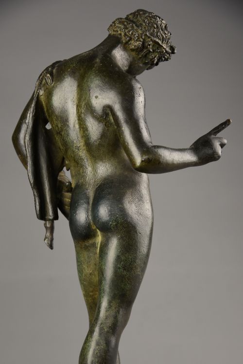 LATE 19TH CENTURY GRAND TOUR NEAPOLITAN BRONZE FIGURE OF NARCISSUS WITH DARK GREEN PATINATION - ADDITIONAL PHOTO 4