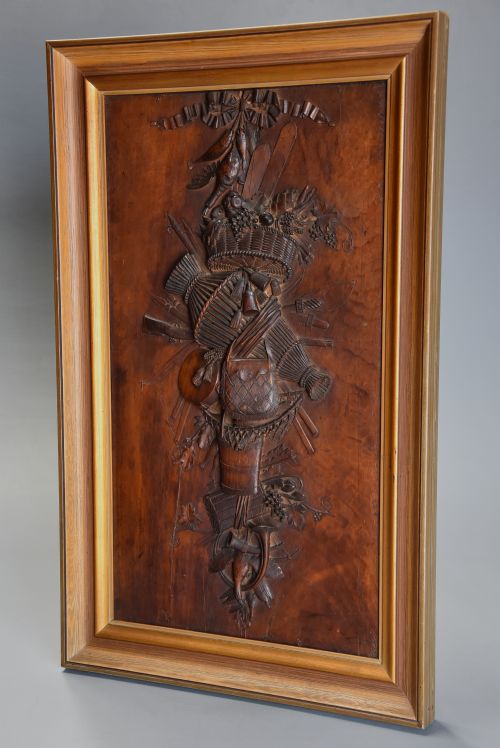 Mid 19th Century Exhibition Quality Finely Carved Continental Fruitwood Trophy Carving