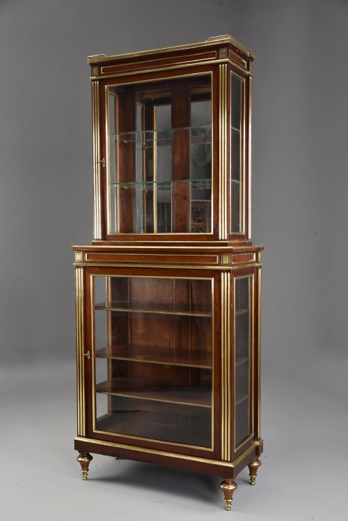 HIGHLY DECORATIVE LATE 19TH CENTURY FRENCH DIRECTOIRE STYLE MAHOGANY VITRINE OR DISPLAY CABINET - ADDITIONAL PHOTO 1