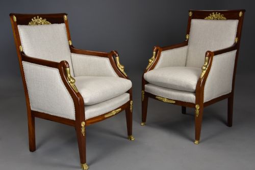 PAIR OF HIGHLY DECORATIVE EARLY 20TH CENTURY FRENCH MAHOGANY ARMCHAIRS IN THE EMPIRE STYLE - ADDITIONAL PHOTO 1