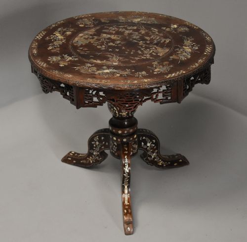 HIGHLY DECORATIVE LATE 19TH CENTURY VIETNAMESE HARDWOOD MOTHER OF PEARL INLAID CIRCULAR CENTRE TABLE - ADDITIONAL PHOTO 4