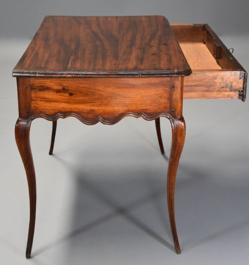LATE 18TH CENTURY FRENCH WALNUT SIDE TABLE WITH SUPERB ORIGINAL PATINA - ADDITIONAL PHOTO 9