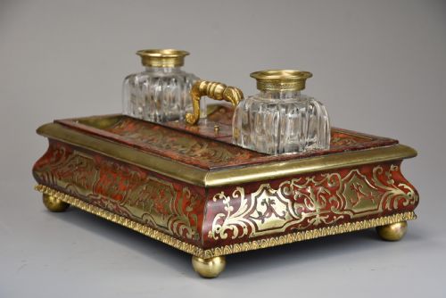 MID 19TH CENTURY ENGLISH TORTOISESHELL INLAID BRASS DESK STAND IN THE NAPOLEON III STYLE - ADDITIONAL PHOTO 6