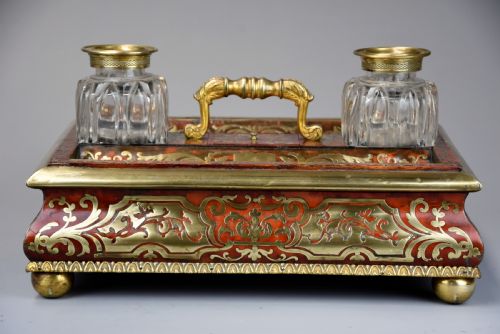 MID 19TH CENTURY ENGLISH TORTOISESHELL INLAID BRASS DESK STAND IN THE NAPOLEON III STYLE - ADDITIONAL PHOTO 9