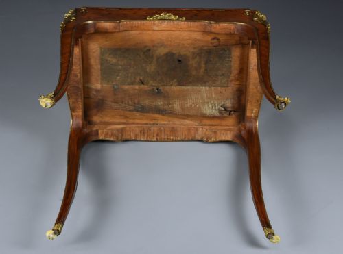SUPERB LOUIS XV MID 18TH CENTURY FRENCH PETITE SECRETAIRE EN PENTE IN THE MANNER OF BVRB - ADDITIONAL PHOTO 15