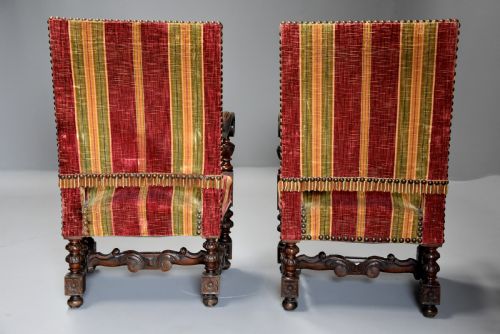 FINE IMPRESSIVE PAIR OF 19TH CENTURY FRENCH BAROQUE STYLE WALNUT OPEN ARMCHAIRS - ADDITIONAL PHOTO 11