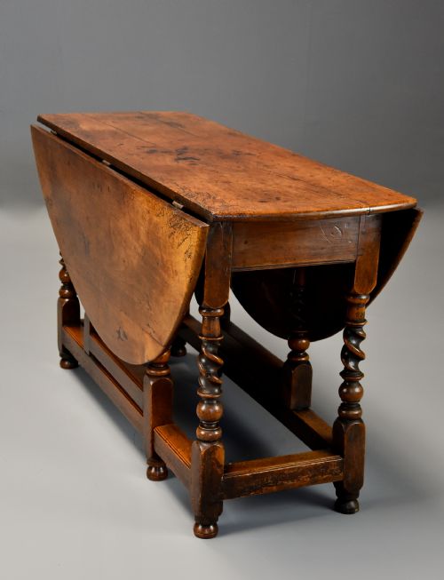 RARE LATE 17THC WALNUT GATELEG TABLE WITH UNUSUAL BARLEY TWIST BASE SUPERB FADED PATINA - ADDITIONAL PHOTO 6