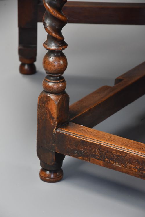 RARE LATE 17THC WALNUT GATELEG TABLE WITH UNUSUAL BARLEY TWIST BASE SUPERB FADED PATINA - ADDITIONAL PHOTO 11