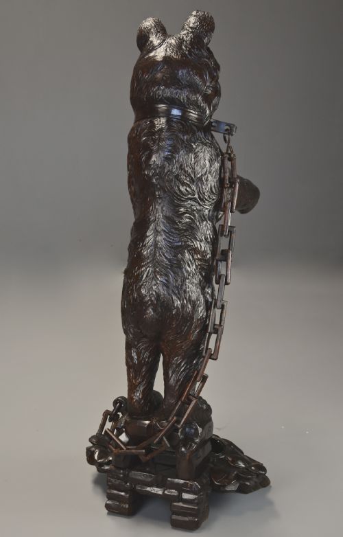 FINELY CARVED LATE 19TH CENTURY BLACK FOREST HALL STAND OF A BEAR - ADDITIONAL PHOTO 13