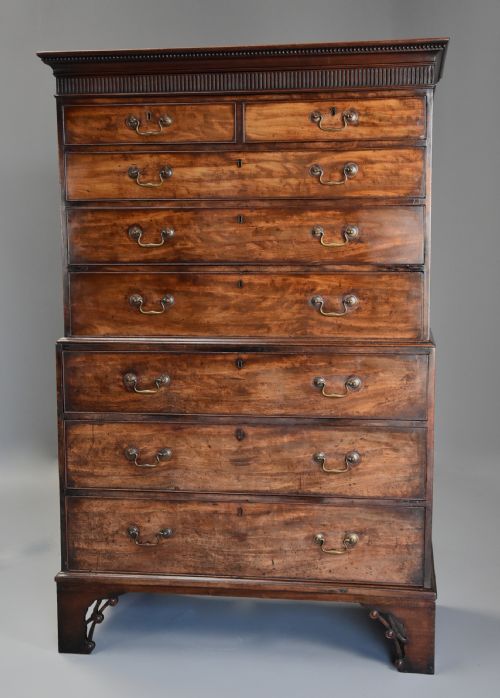 LATE 18TH CENTURY MAHOGANY PROVINCIAL CHEST ON CHEST WITH UNUSUAL FEATURES OF EXCEPTIONAL PATINA - ADDITIONAL PHOTO 1