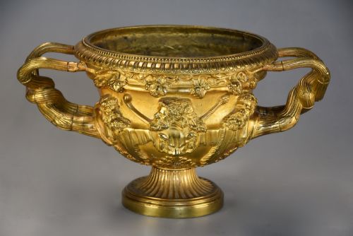 FINE QUALITY 19TH CENTURY GRAND TOUR GILT BRONZE REDUCTION OF 'THE WARWICK VASE' AFTER THE ANTIQUE - ADDITIONAL PHOTO 1