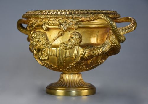 FINE QUALITY 19TH CENTURY GRAND TOUR GILT BRONZE REDUCTION OF 'THE WARWICK VASE' AFTER THE ANTIQUE - ADDITIONAL PHOTO 6