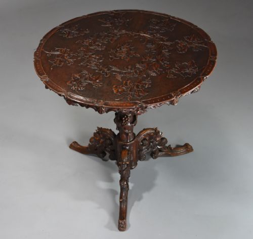 LATE 19TH CENTURY FINE QUALITY PROFUSELY CARVED BLACK FOREST CARVED LINDEN WOOD CENTRE TABLE - ADDITIONAL PHOTO 2