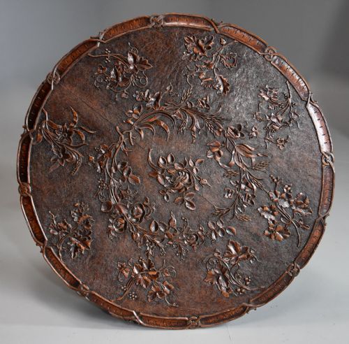 LATE 19TH CENTURY FINE QUALITY PROFUSELY CARVED BLACK FOREST CARVED LINDEN WOOD CENTRE TABLE - ADDITIONAL PHOTO 3