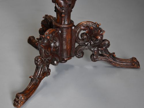 LATE 19TH CENTURY FINE QUALITY PROFUSELY CARVED BLACK FOREST CARVED LINDEN WOOD CENTRE TABLE - ADDITIONAL PHOTO 8