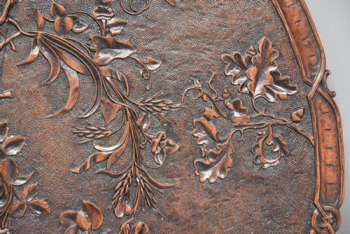 LATE 19TH CENTURY FINE QUALITY PROFUSELY CARVED BLACK FOREST CARVED LINDEN WOOD CENTRE TABLE - ADDITIONAL PHOTO 10