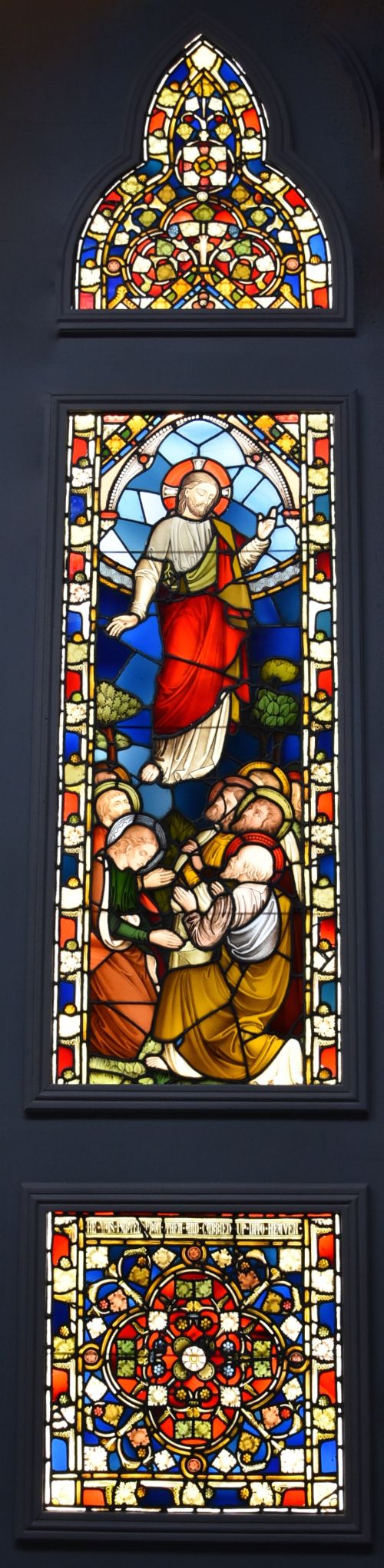 STUNNING LARGESCALE MID 19TH CENTURY EARLIER HIGHLY DECORATIVE STAINED GLASS TRIPTYCH