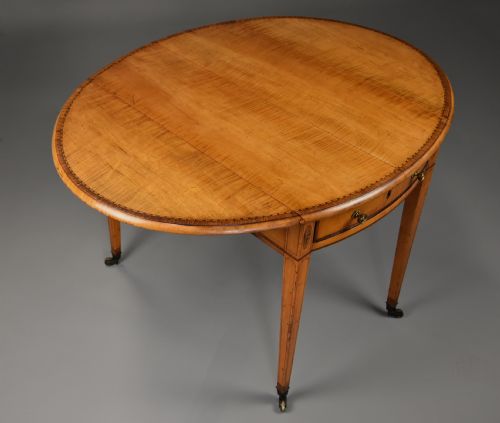 RARE LATE 18TH CENTURY SOLID FIDDLEBACK SYCAMORE PEMBROKE TABLE OF FINE PATINA - ADDITIONAL PHOTO 2