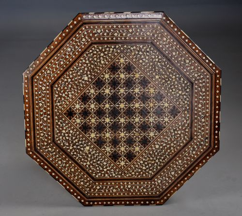 FINE QUALITY LATE 19THCENTURY ANGLO INDIAN HOSHIARPUR INLAID OCTAGONAL OCCASIONAL TABLE - ADDITIONAL PHOTO 7