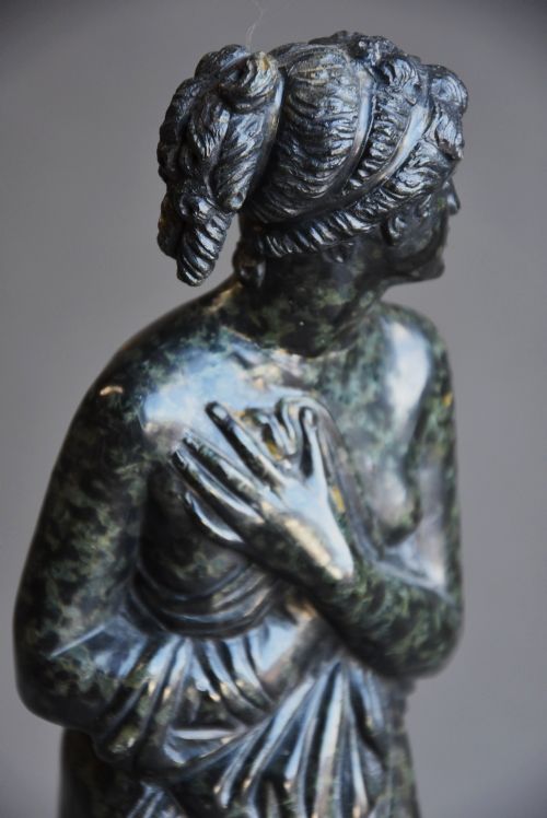LATE 19TH CENTURY GRAND TOUR SERPENTINE FIGURE OF 'VENUS ITALICA' AFTER ANTONIO CANOVA - ADDITIONAL PHOTO 6