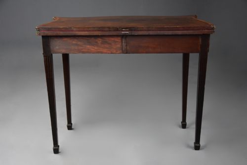 FINE EXAMPLE OF A MID 18TH CENTURY SERPENTINE MAHOGANY CARD TABLE OF EXCEPTIONAL ORIGINAL PATINA - ADDITIONAL PHOTO 14