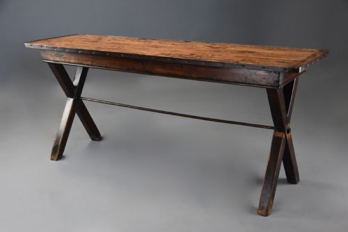 EARLY 19TH CENTURY SYCAMORE TRESTLE ENDED TAVERN TABLE OF FINE PATINA - ADDITIONAL PHOTO 1