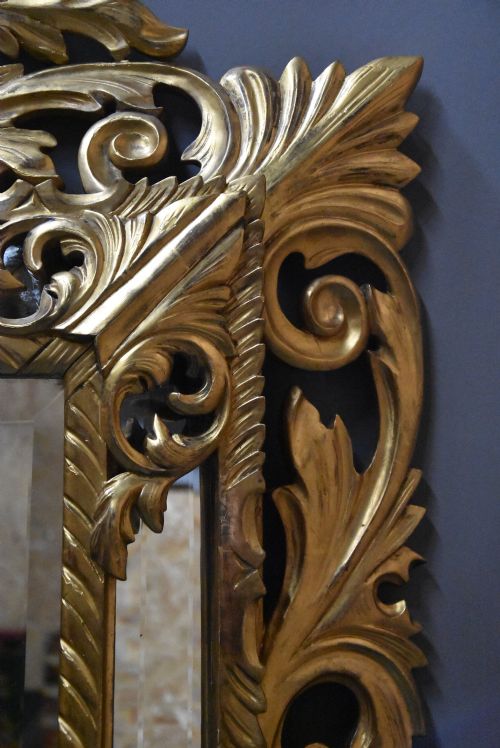 LARGE LATE 19THC HIGHLY DECORATIVE SUPERBLY CARVED ITALIAN GILTWOOD CUSHION MIRROR PROBABLY FLORENTINE - ADDITIONAL PHOTO 5